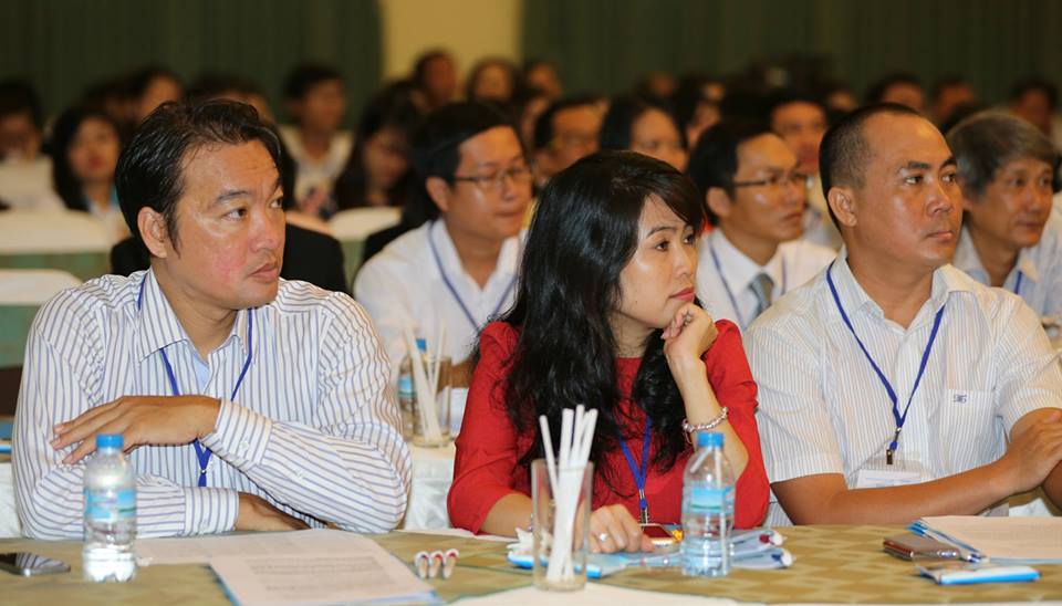 Các thành viên tham dự trong Đại hội CLB Đại Lý Thuế Tp HCM lần I