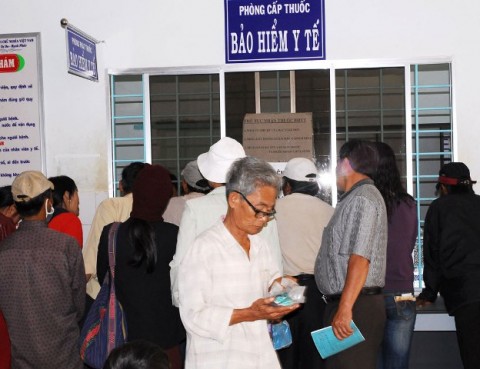 thu-tuc-khi-tham-gia-bao-hiem-y-te-theo-ho-gia-dinh