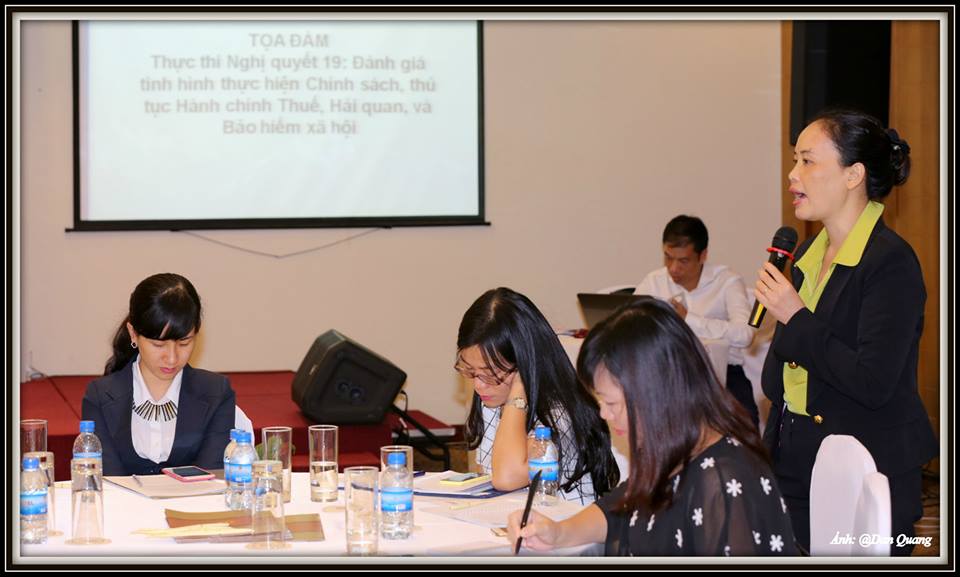 Các vị khách tham dự trong buổi tọa đàm